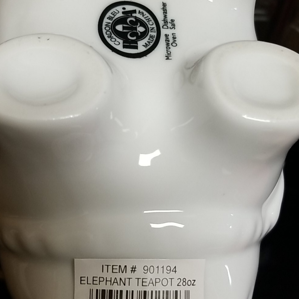 Elephant Teapot - Picture 4 of 5